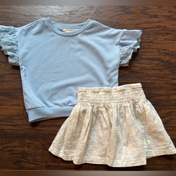 Jessica Simpson Other - Jessica Simpson Light Blue Tee and Cream Skirt Set - like new